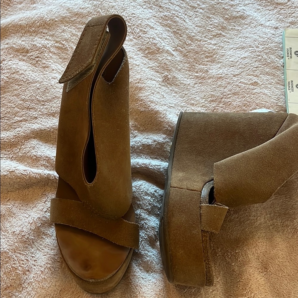 Pedro Garcia Wedges - Brown Leather